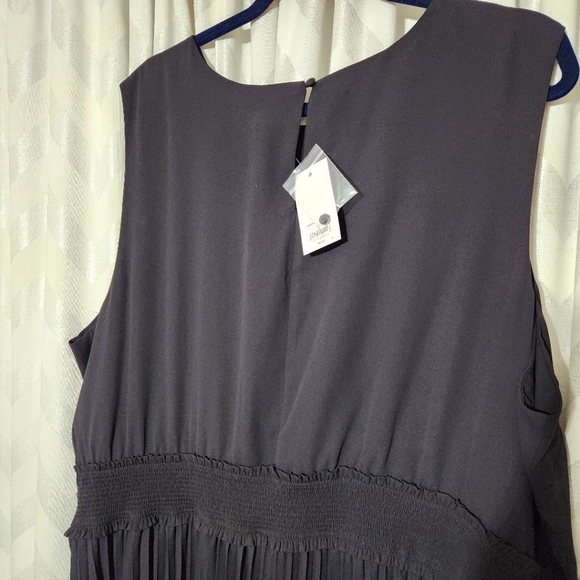 Croft & Barrow Sleeveless Pleated Black Dress - Picture 8 of 8